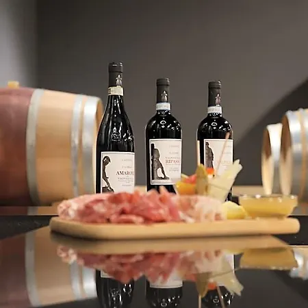 Castrum Wine Relais - Diffuso Hotel *