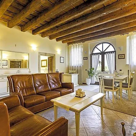 Castrum Wine Relais - Diffuso Hotel *